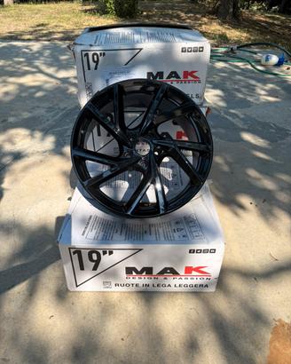 Set cerchi mak 5x114,3