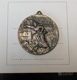medaglia Fucilieri cinquantenario 