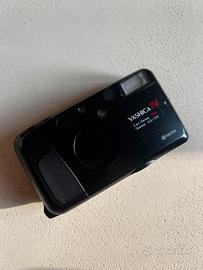 Yashica T4