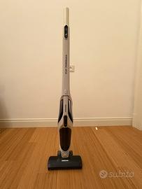Scopa elettrica e Mini aspirapolvere Samsung