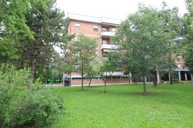 2 LOCALI A CADELBOSCO DI SOPRA