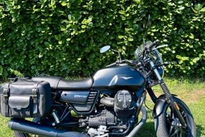 Moto Guzzi V7 III stone