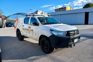 TOYOTA HILUX 2.4 D 4WD DOUBLE CAB 2017