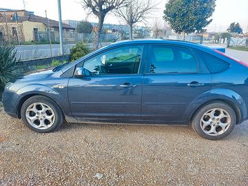 FORD Focus 2ª serie - 2027