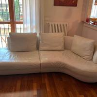 Divano angolare Natuzzi mod. Rondo’ pelle bianca