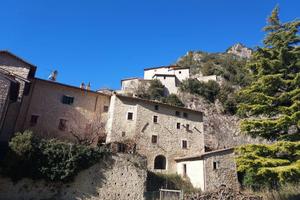 Rustico / Casale di 119 m² con 4 locali e box auto