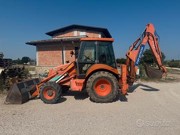Terna gommata Fiat Hitachi FB100.4PT  4x4