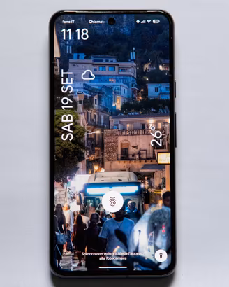 Google Pixel 8 128GB Nero + 3 Cover + Scontrino 