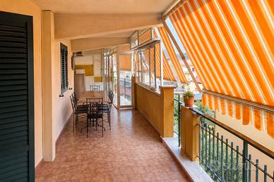 Appartamento con ampio terrazzo