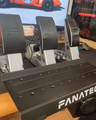 Pedaliera Fanatec CSL con cella di carico