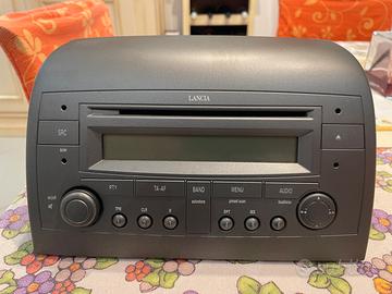 Stereo auto di serie lancia y 2006
