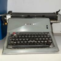 Olivetti 82 vintage macchina da scrivere