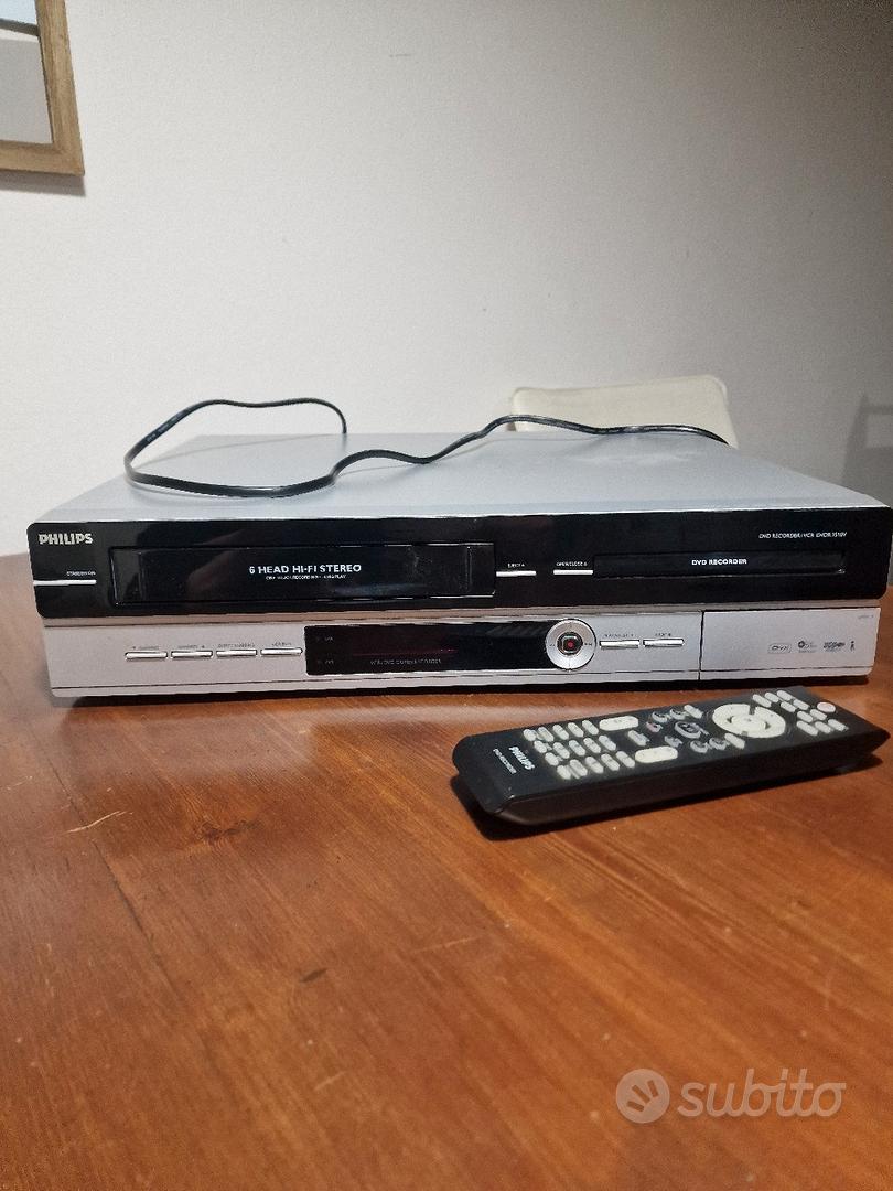 DVD Recorder e Lettore VHS marca Philips Audio/Video In vendita a Piacenza