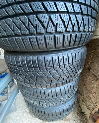 Gomme invernali su cerchi in lega Volvo 5 bulloni