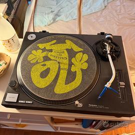Piatto Technics SL-1210 MK2
