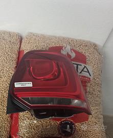 Fanale DX Posteriore polo 6R 2012