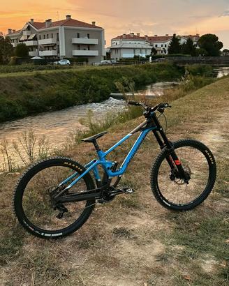 mondraker summum r 2023