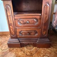 comodini antichi in legno massello 