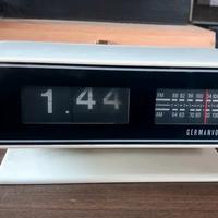 Radiosveglia orologio a cartellini Flip Clock 