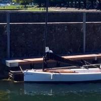 Truc 18 barca a vela con carrello e motore