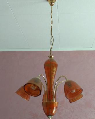 Lampadario color oro e rosso in vetro di murano