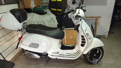 Piaggio Vespa 250 GTS usata in vendita in Campania