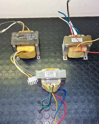 Lotto 3 trasformatori 12/24 volt