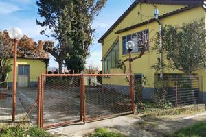 Villa Indipendente immersa nel verde vista lago