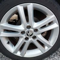 Cerchi in lega Skoda raggio 16 senza gomme