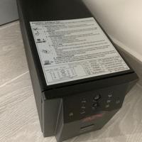 APC SmartUPS SUA750i Compreso Batterie