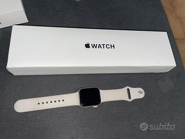 Apple- apple watch SE (2nd Gen) 40 mm