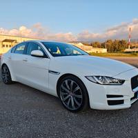 Jaguar XE (Motore nuovo)