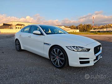 Jaguar XE (Motore nuovo)