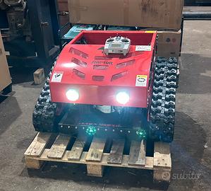 Tagliaerba sfalcio robot cingolato