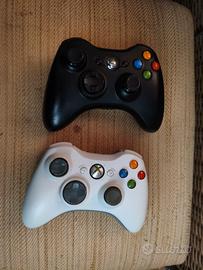 due controller Xbox 360 