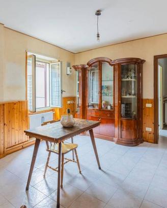 Appartamento di 108 m² con 5 locali a Salisano