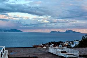 Posillipo - Panoramico e signorile bilocale