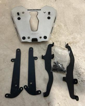 Givi Piastra Monokey e staffe per BMW F750-F850GS