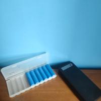 6 batterie 18650 con custodia e ricabatteria 18650