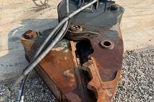 PINZA FRANTUMATRICE VTN FP18 USATA