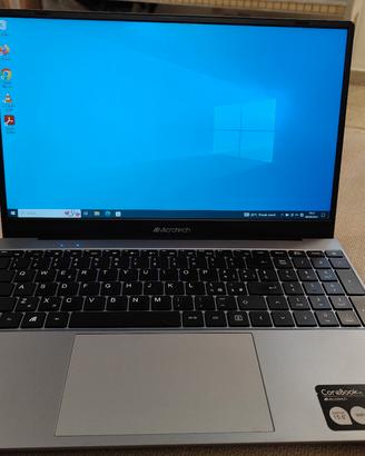 PC computer portatile come nuovo 