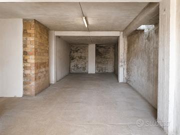 Prezzo rivisto Garage/Magazzino/Laboratorio 110 mq