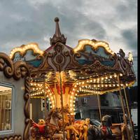 Noleggio giostra a cavalli