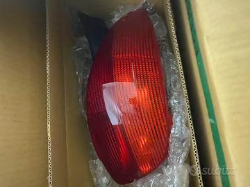 Fanale posteriore Peugeot 206 1198/2002