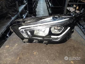 Fanale Anteriore Sx Per Mercedes CLA 2022 LEGGI