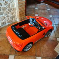 Macchina Mercedes AMG a batteria per bambini 