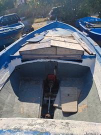 Barca in legno resinata