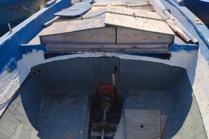 Barca in legno resinata