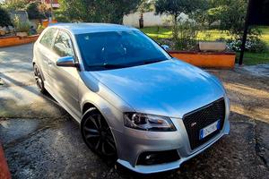 Audi S3 8P  Leggere la descrizione 