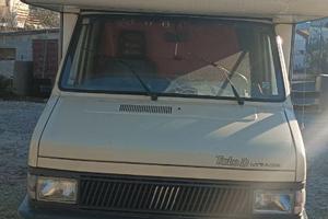 Camper mansardato se